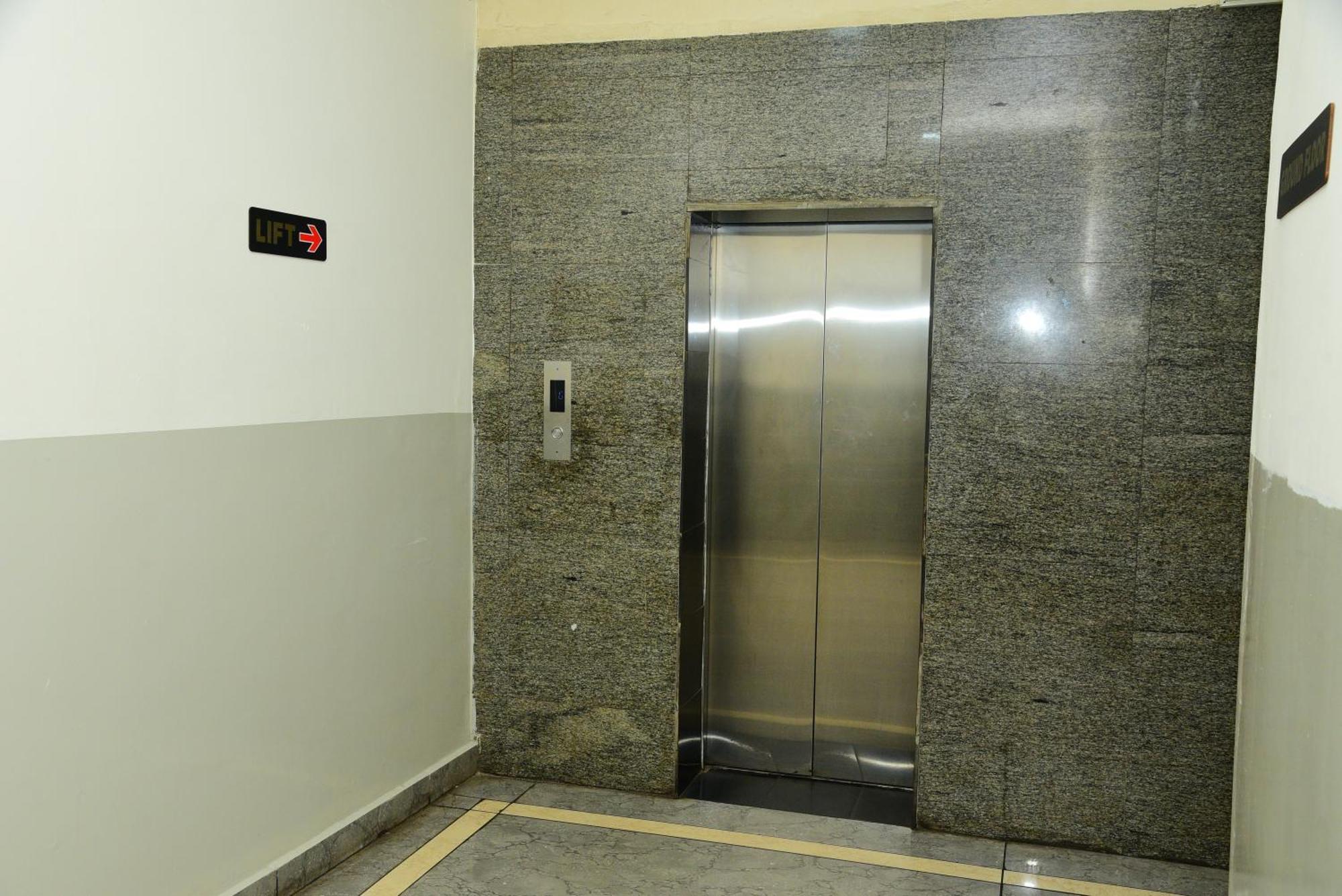 Sri Sai Residency Hotel Tumkur Exterior photo